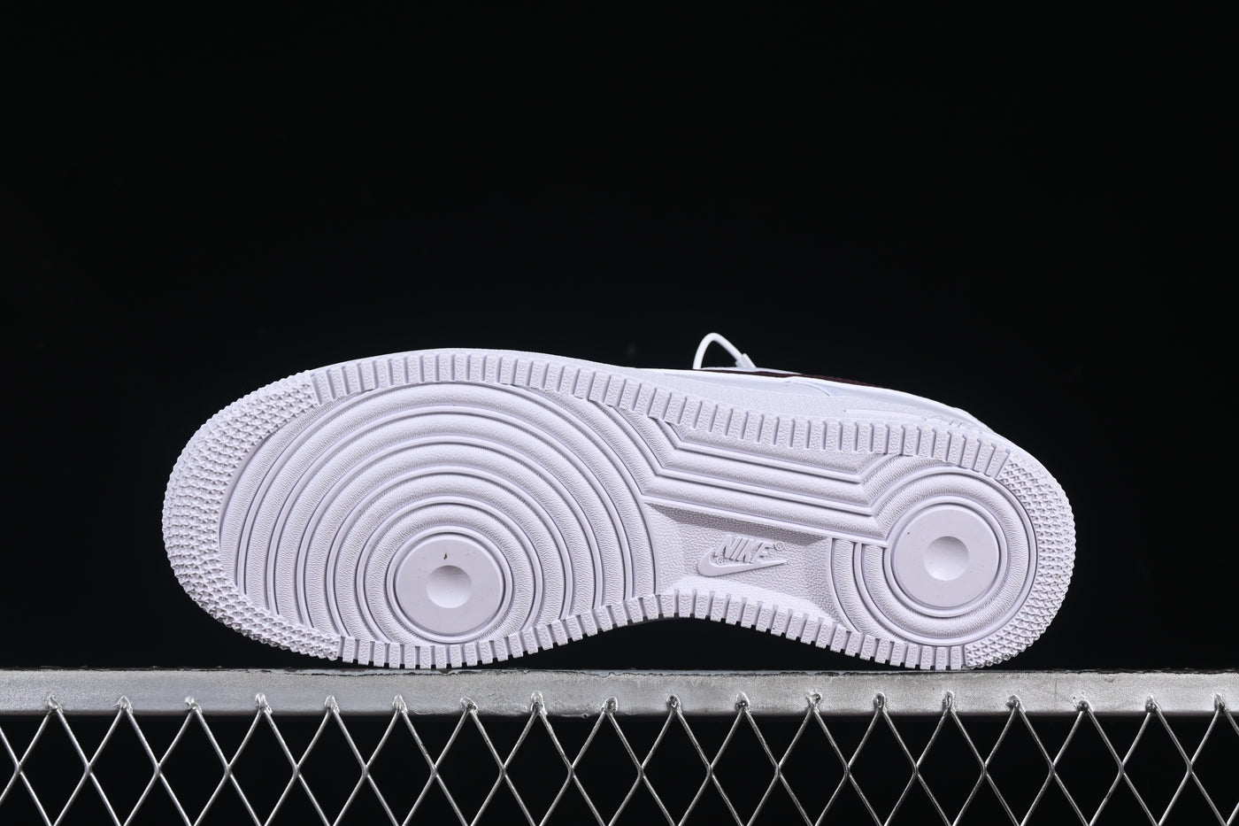 Nike Air Force 1'07 Low - White Corduroy Burgandy - Luxjewelss 