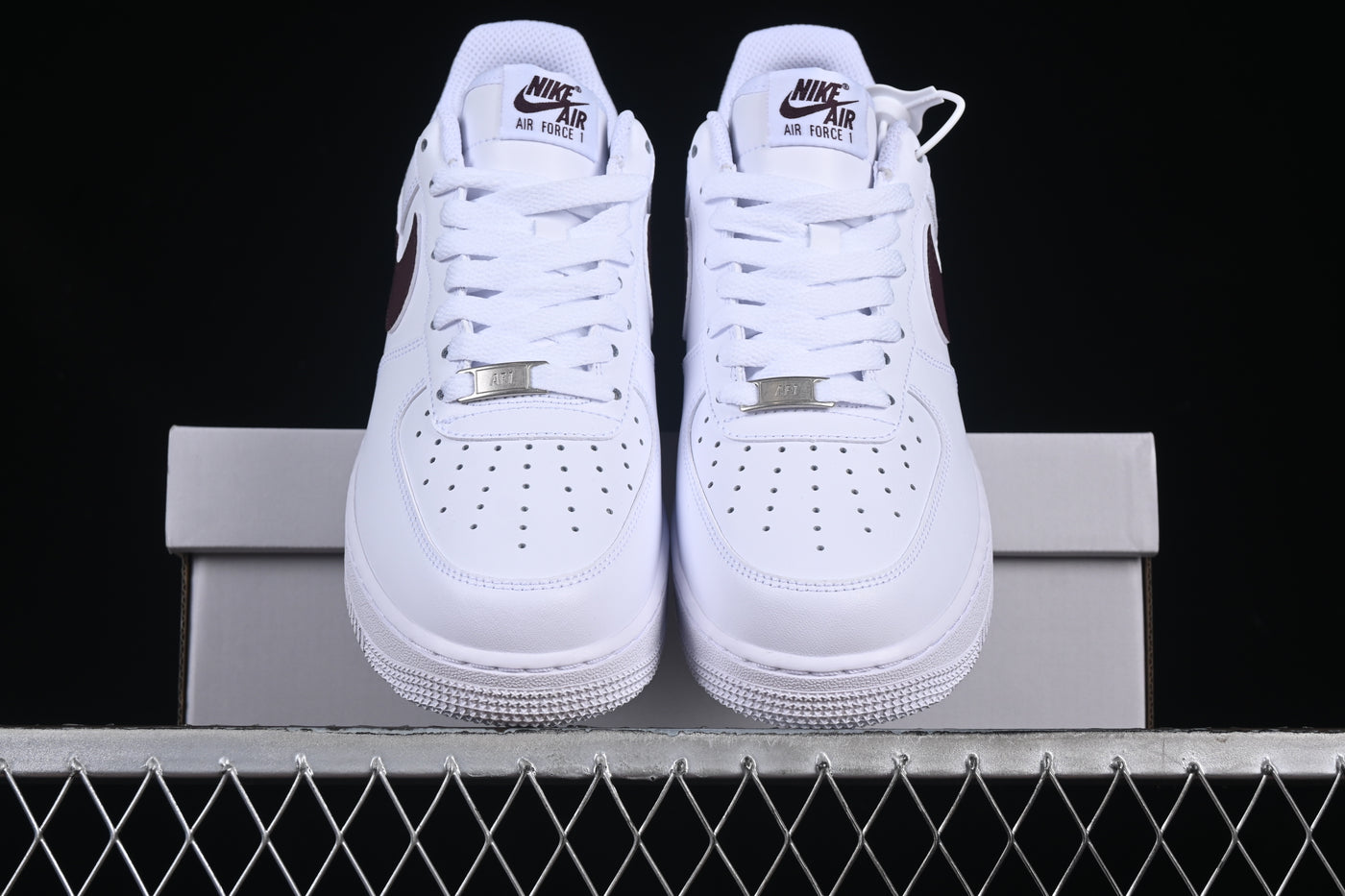 Nike Air Force 1'07 Low - White Corduroy Burgandy - Luxjewelss 