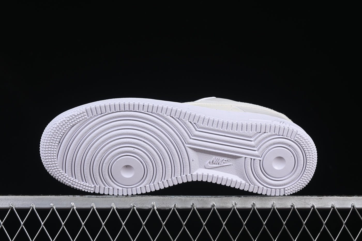 Nike Air Force 1'07 Low - White Corduroy - Luxjewelss 