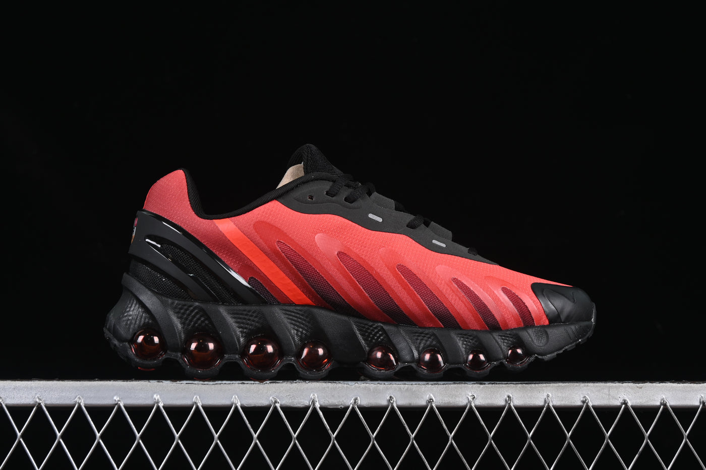 Nike Air Max Dn8 Black/Red - Luxjewelss 
