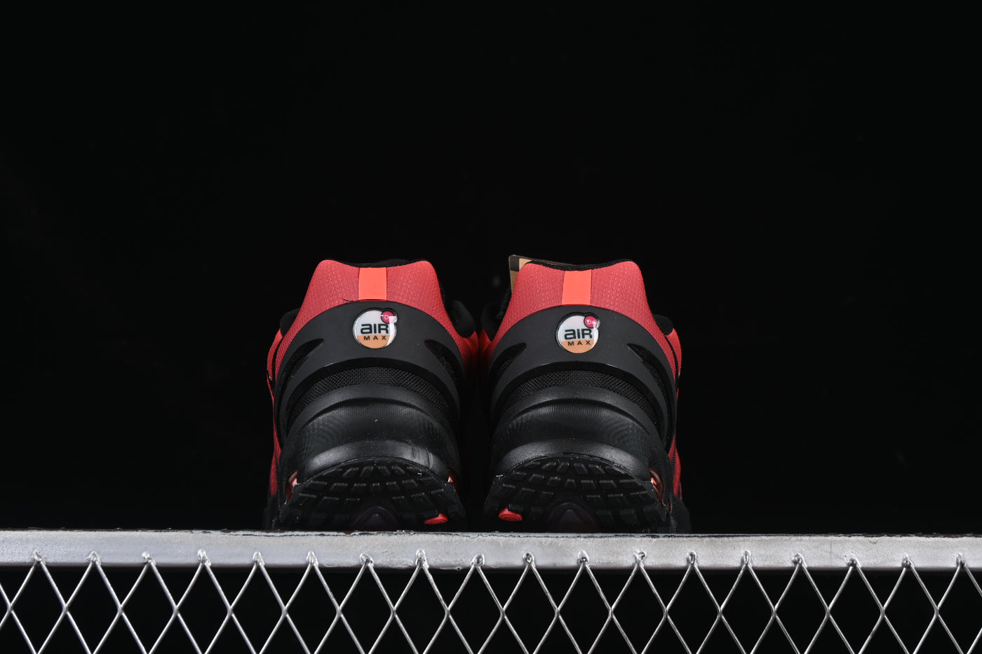 Nike Air Max Dn8 Black/Red - Luxjewelss 